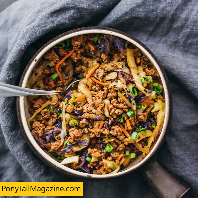 LOW-CARB KETO GROUND BEEF AND CABBAGE STIR FRY