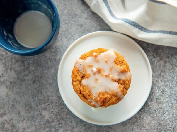 LOW-CARB CINNAMON ROLL MUFFINS